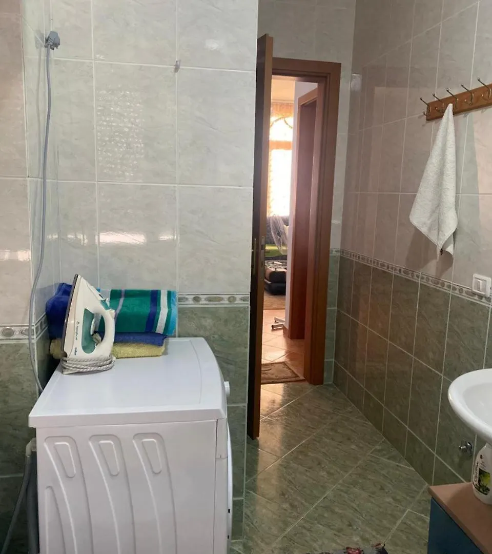 Apartament Shtepi Pushimi Leo Golem  Albania