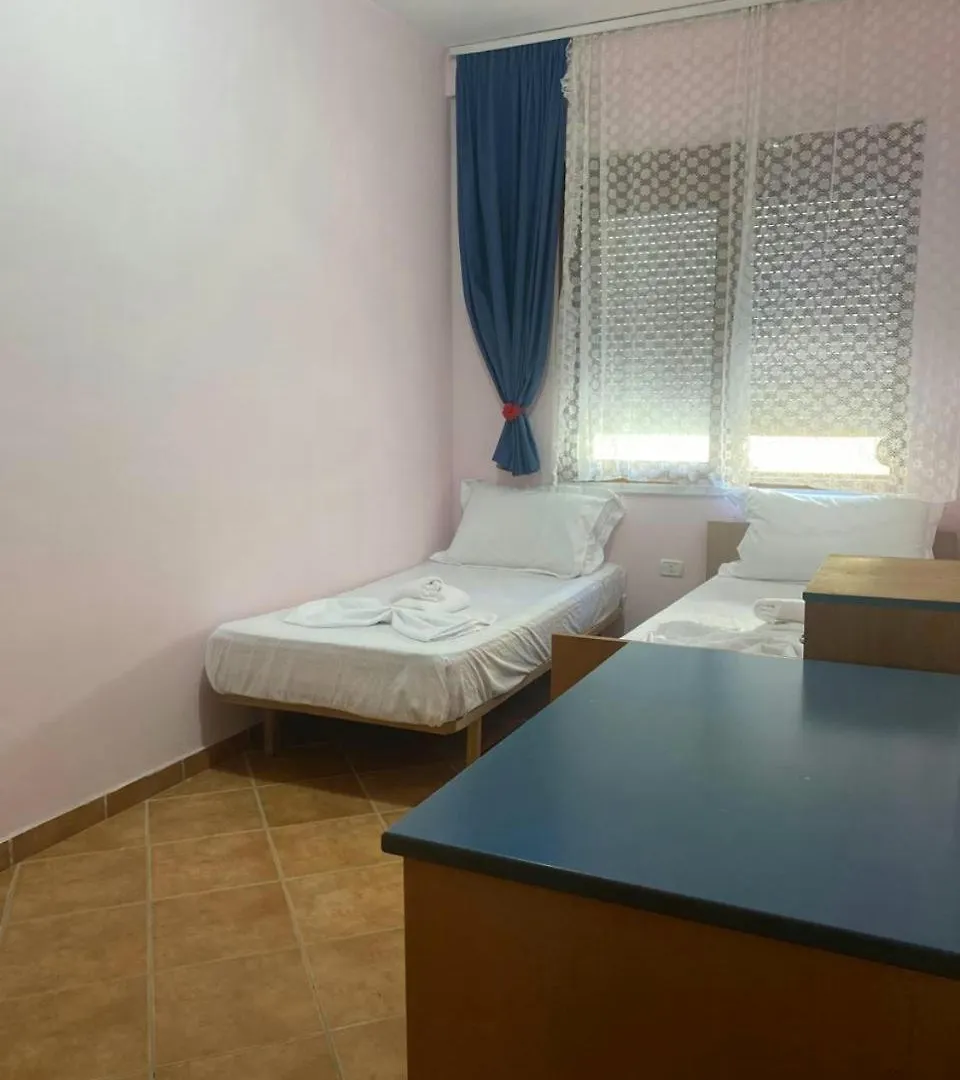 Apartment Ferienwohnung Shtepi Pushimi Leo Golem